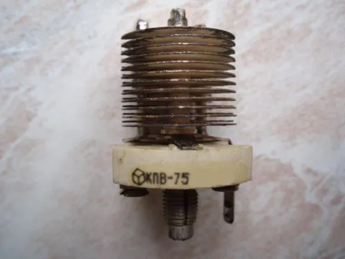 КПВ-75 300в 5/75 пф фото 2